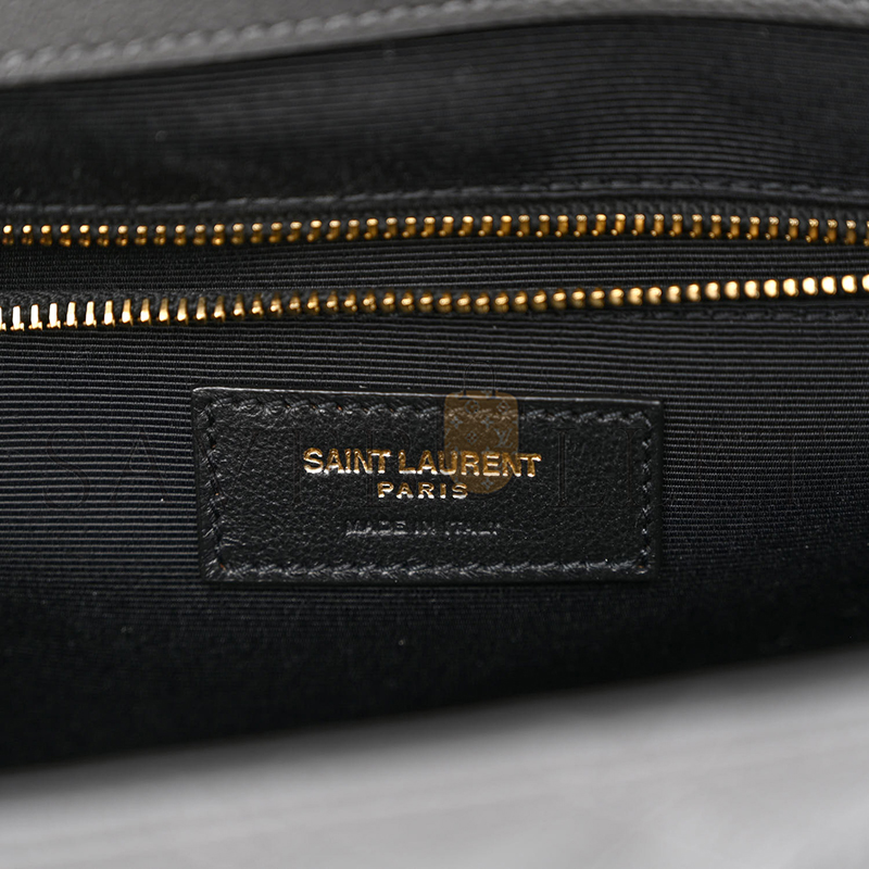YSL ENVELOPE LARGE IN QUILTED GRAIN DE POUDRE EMBOSSED LEATHER 600166BOW971112 (31*22*7.5cm)